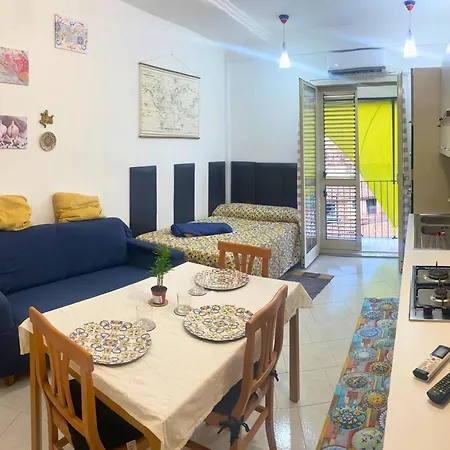 Alojamento de Acomodação e Pequeno-almoço Centro Acireale