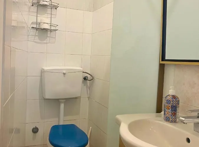 Oda ve Kahvaltı Centro 3*